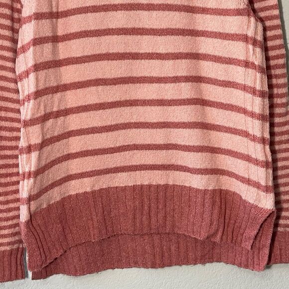 Time and Tru Size Small Knit Sweater in Peach and Rose Long Sleeve Crew Neck - Picture 3 of 8
